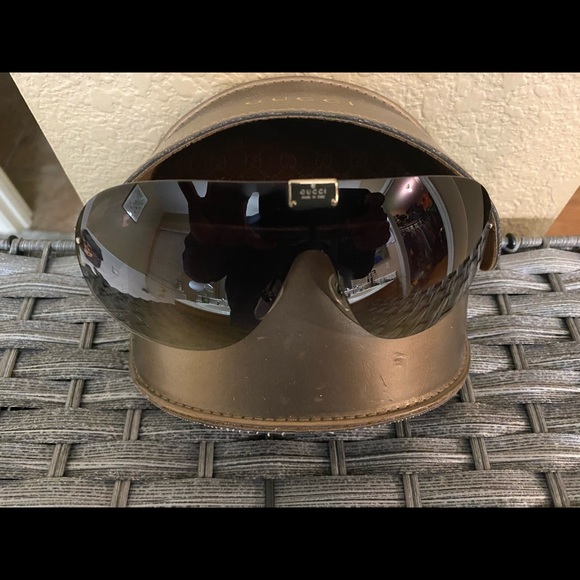 Luxury Sunglasses - Picture 1 of 3